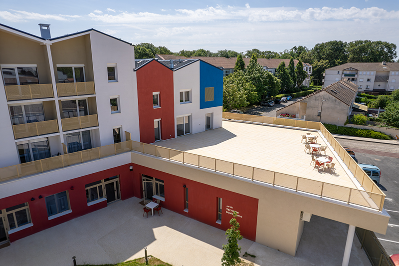 residence-aquarelia-exterieur-balcon-savigny